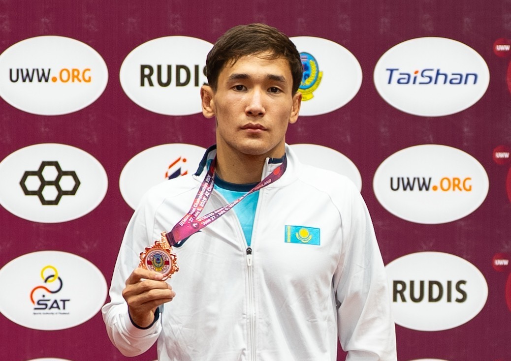 Грек-рим балуандары U20 Азия чемпионатының бірінші күні үш жүлде жеңіп алды